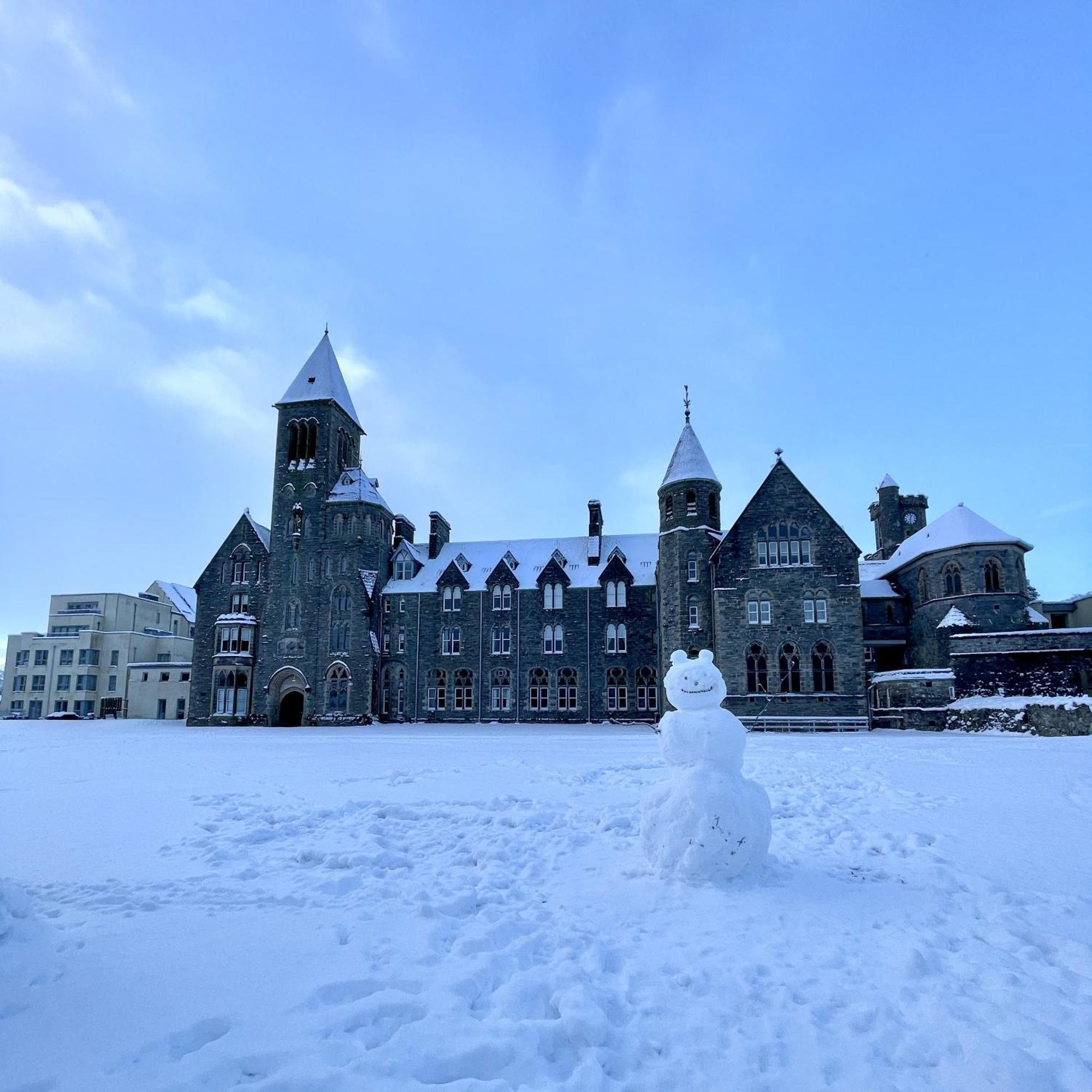 The Classrooms, Loch Ness Abbey - 142M2 Lifestyle & Heritage Apartment - Pool & Spa - The Highland Club - Resort On Lake Shores 포트오거스타 외부 사진