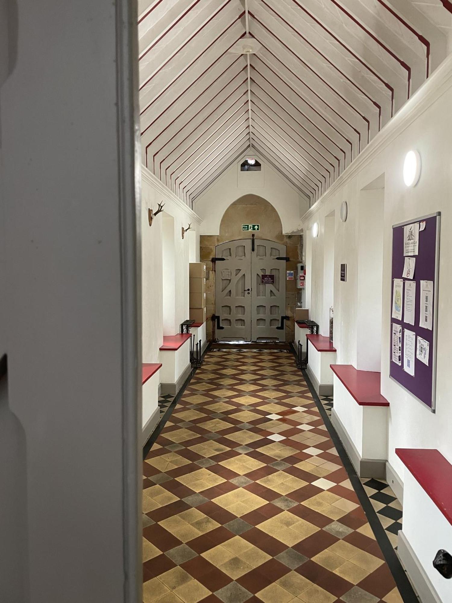 The Classrooms, Loch Ness Abbey - 142M2 Lifestyle & Heritage Apartment - Pool & Spa - The Highland Club - Resort On Lake Shores 포트오거스타 외부 사진